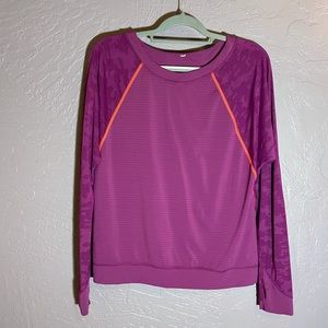 Lululemon athletic top (sz 6)
